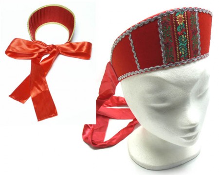 Le kokochnik, coiffe traditionnelle de Russie